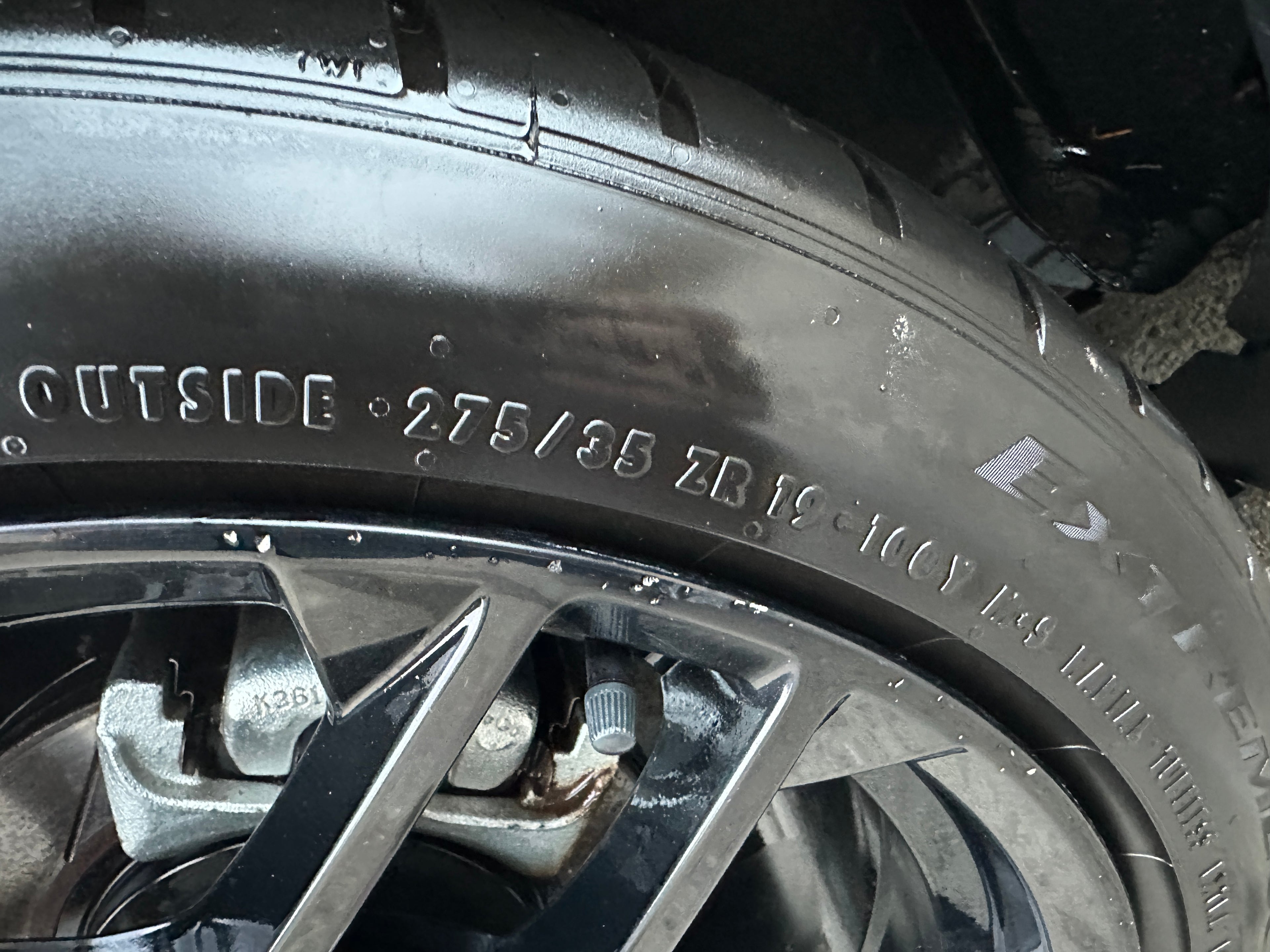 2011 Ford Mustang GT 5.0 – F2515