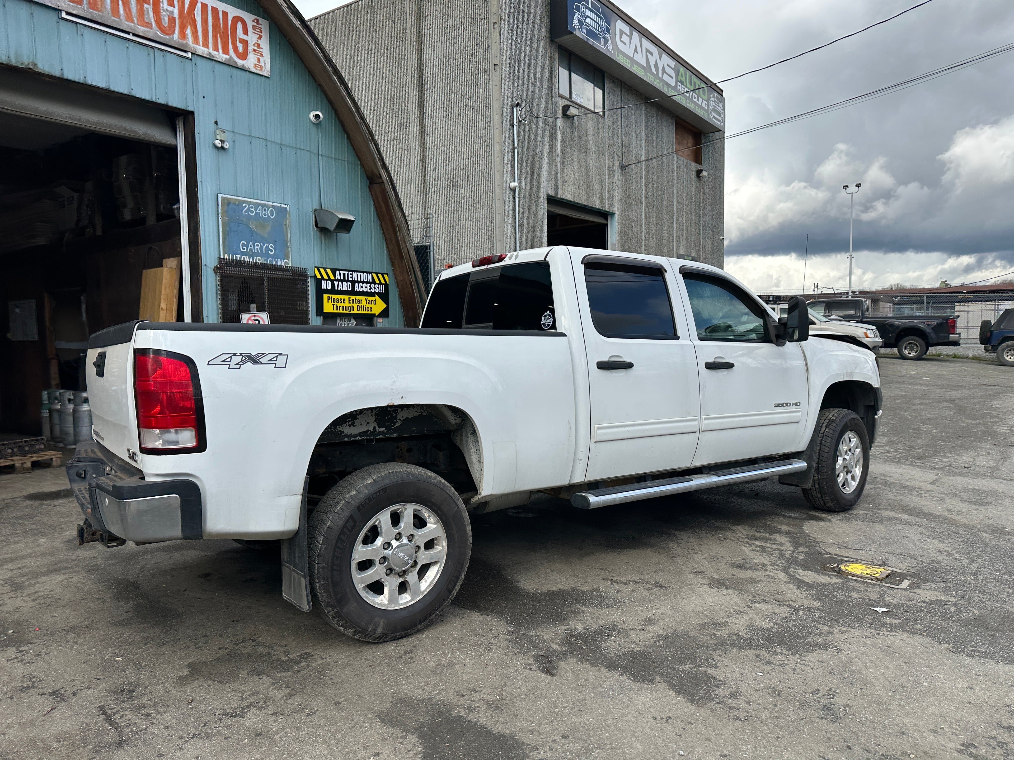 2013 GMC Sierra 3500 6.6L LML – G2515