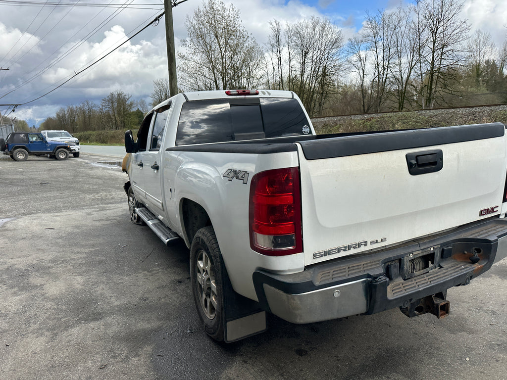 2013 GMC Sierra 3500 6.6L LML – G2515