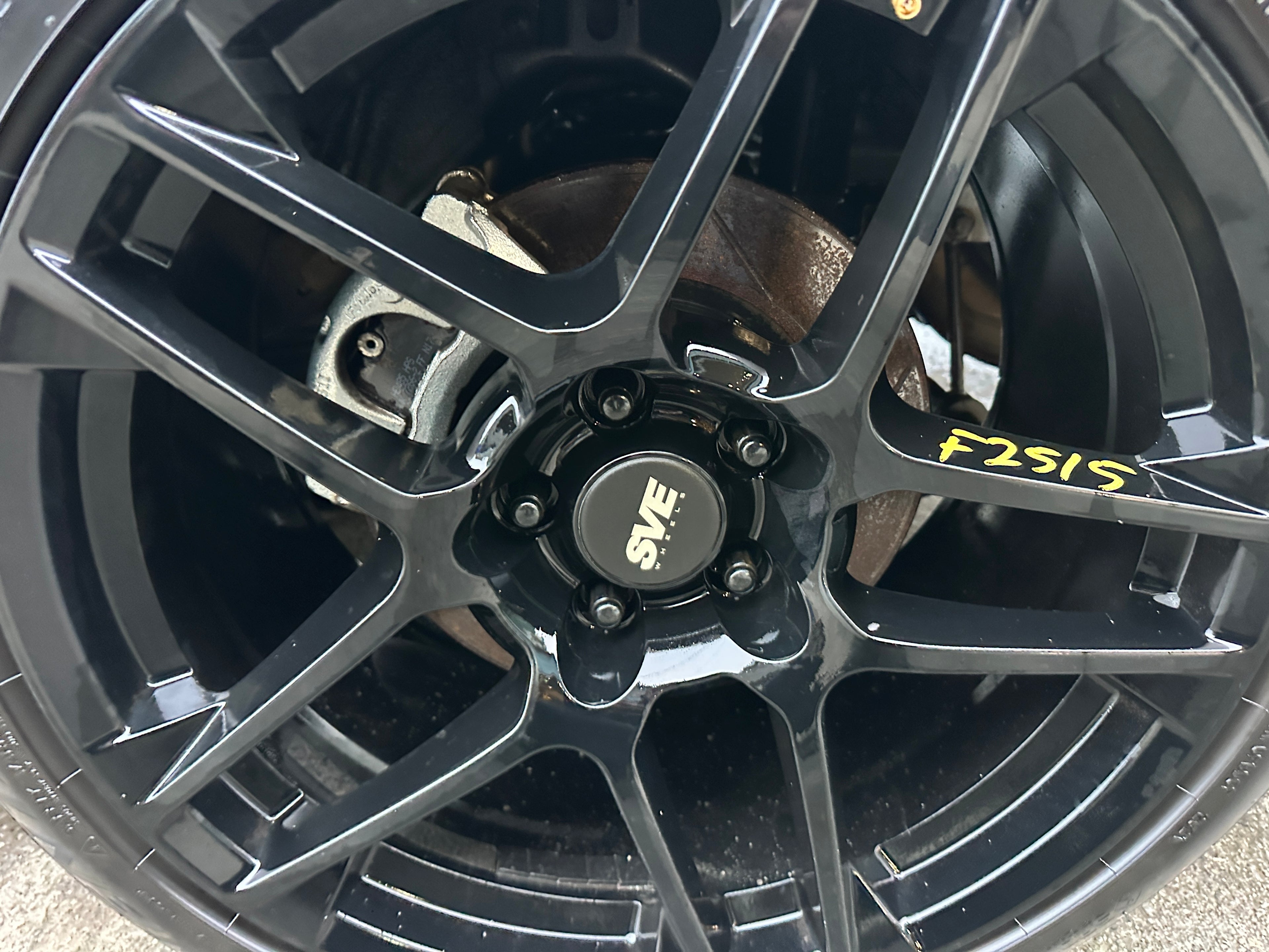 2011 Ford Mustang GT 5.0 – F2515