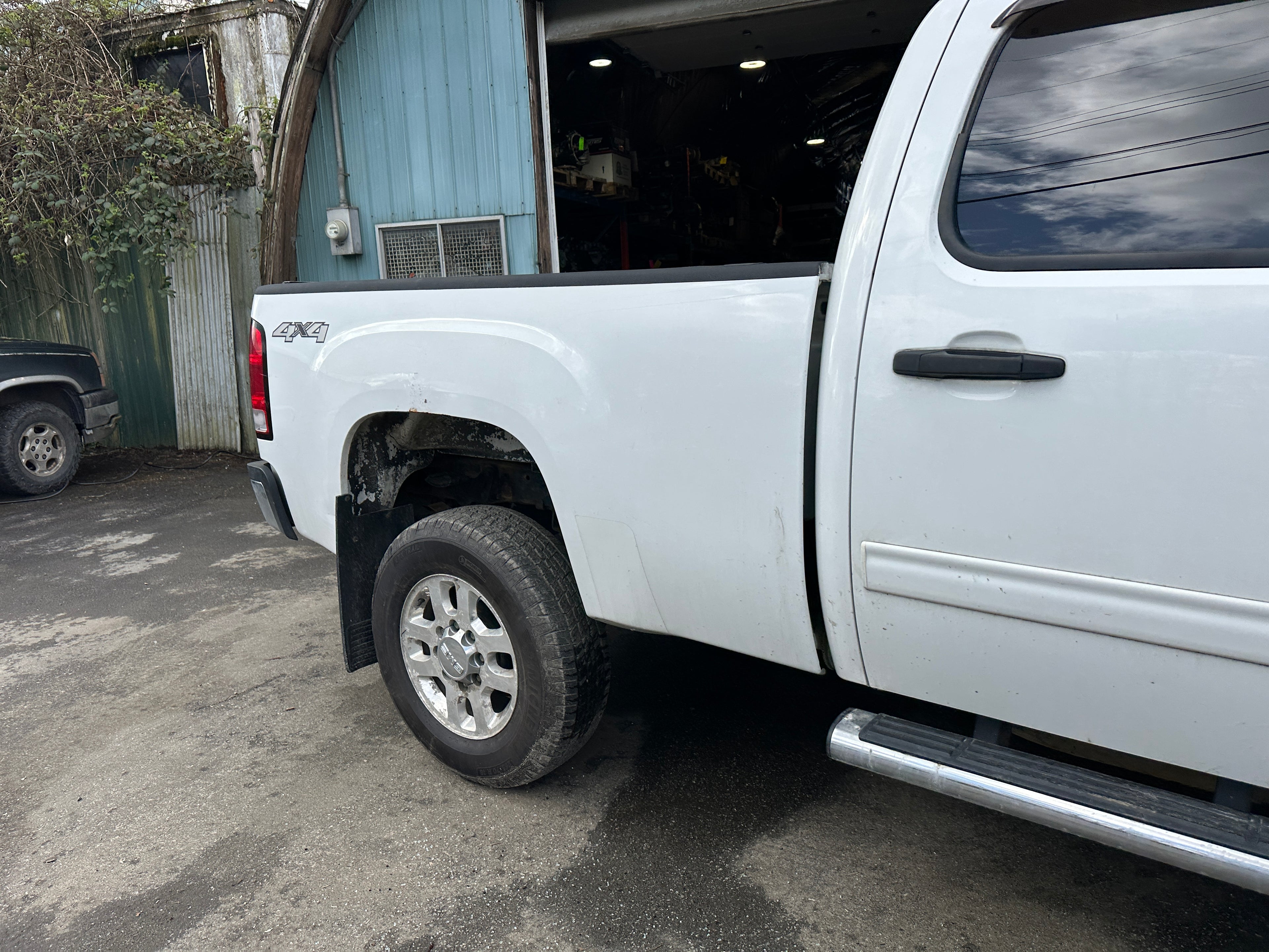 2013 GMC Sierra 3500 6.6L LML – G2515