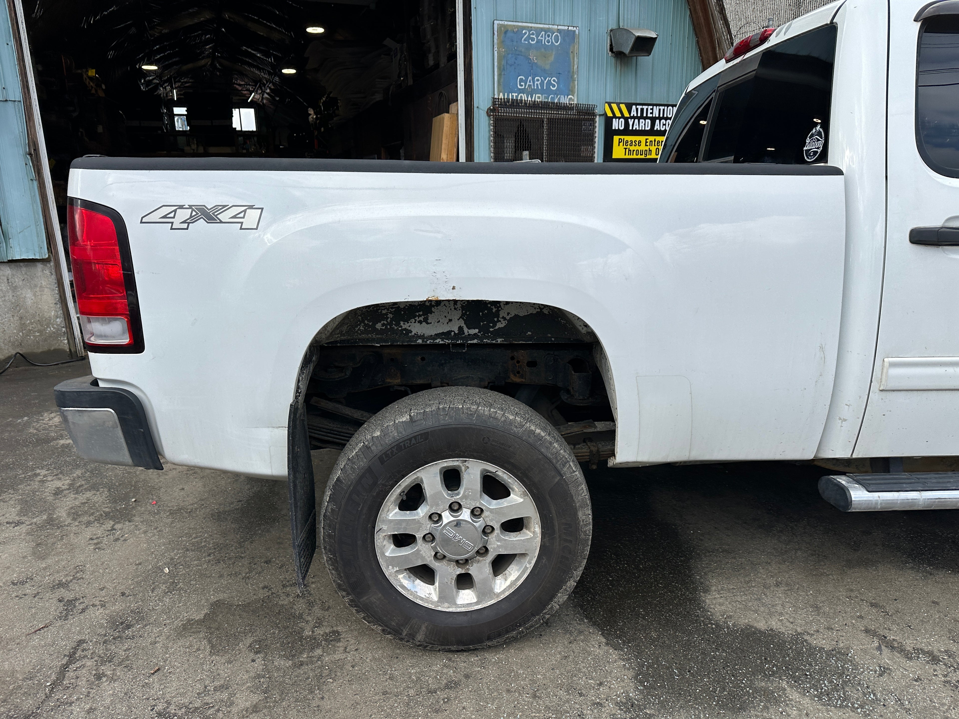 2013 GMC Sierra 3500 6.6L LML – G2515