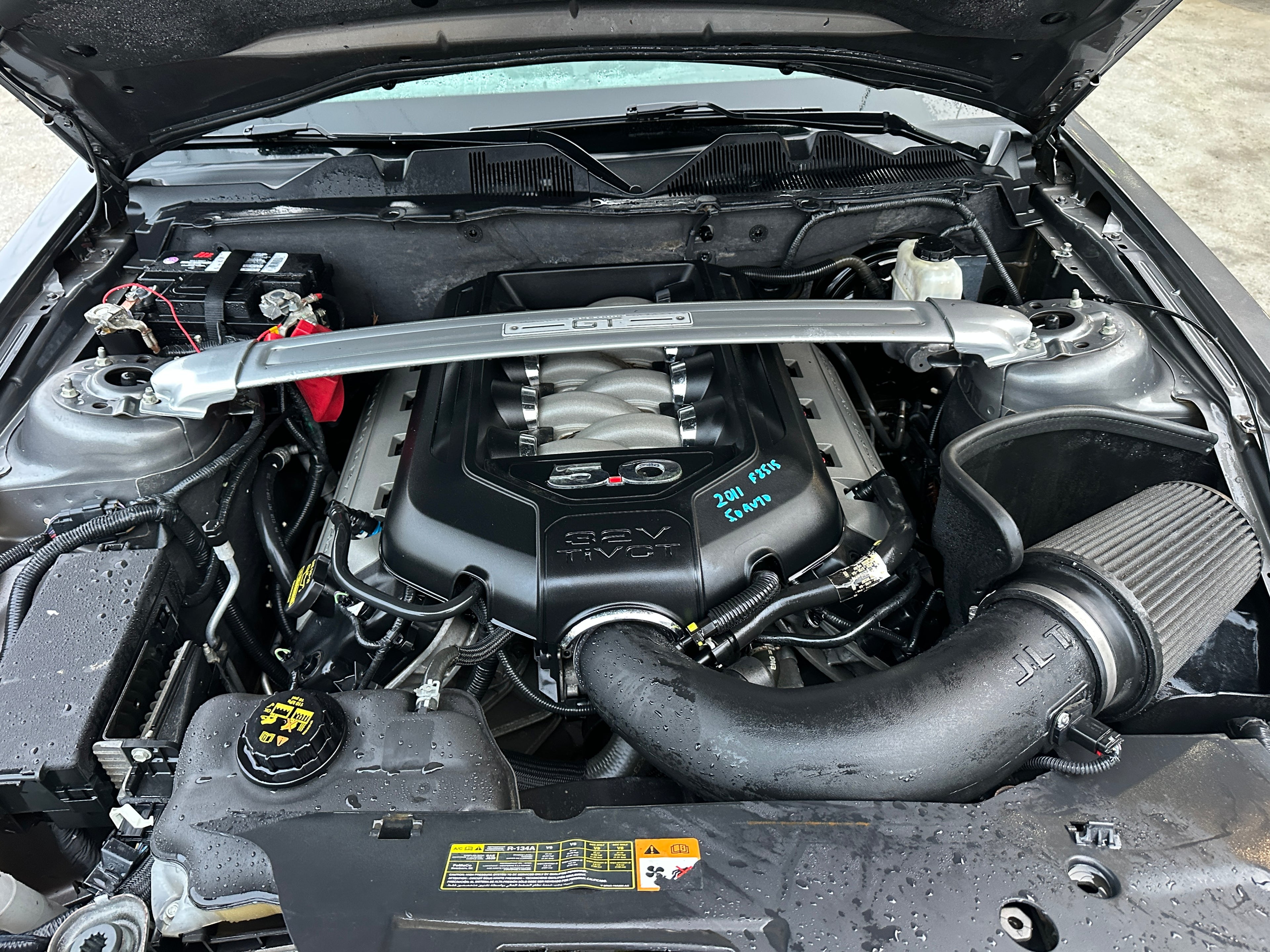 2011 Ford Mustang GT 5.0 – F2515