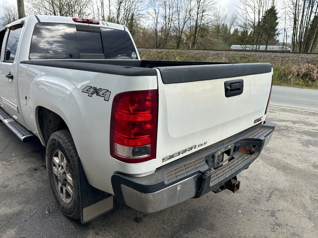 2013 GMC Sierra 3500 6.6L LML – G2515