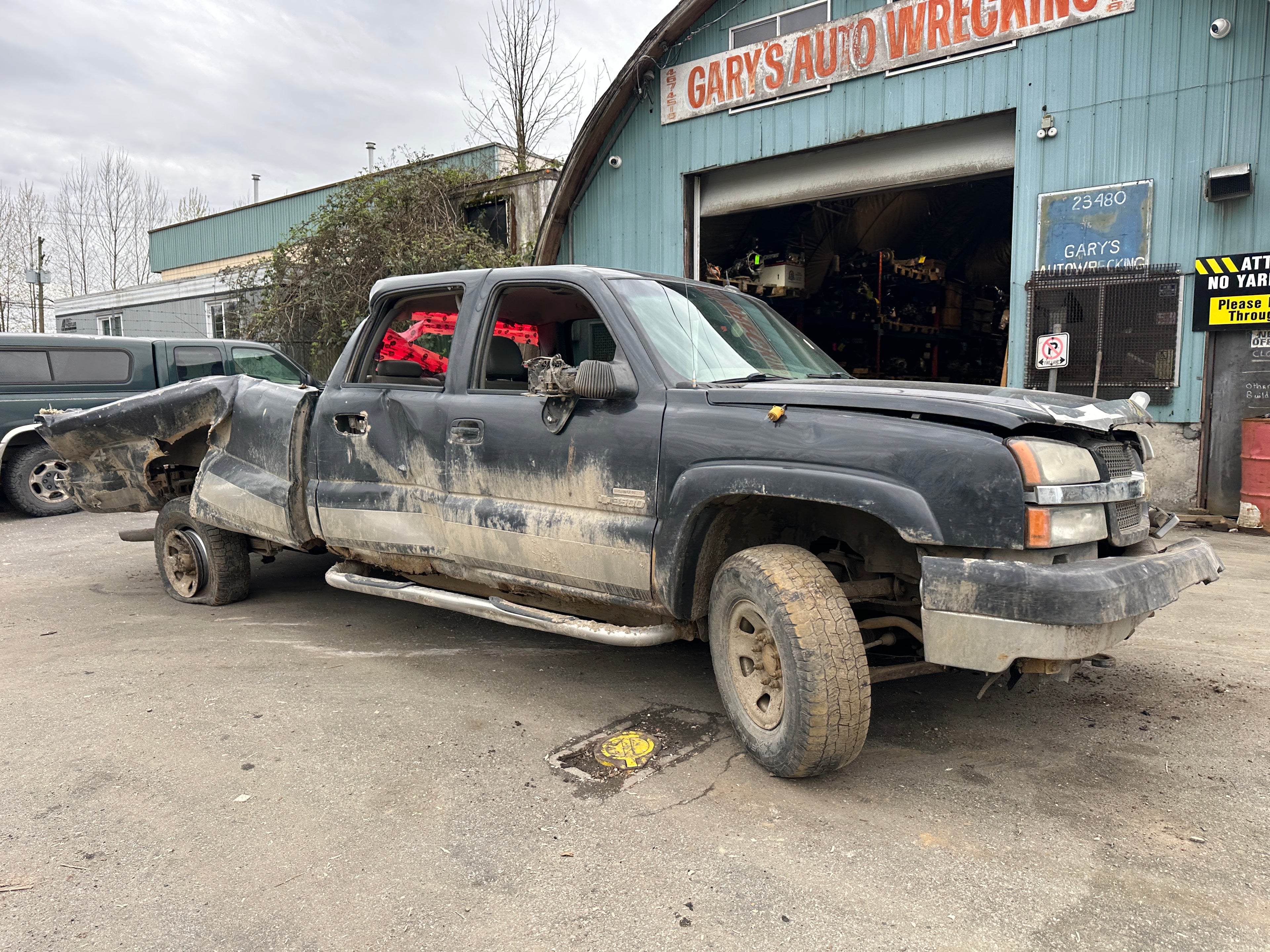 2004 Chevrolet Silverado 3500 6.6L LLY – C2517