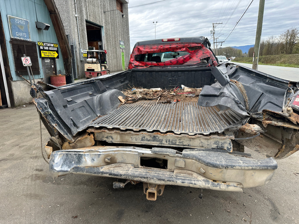 2004 Chevrolet Silverado 3500 6.6L LLY – C2517