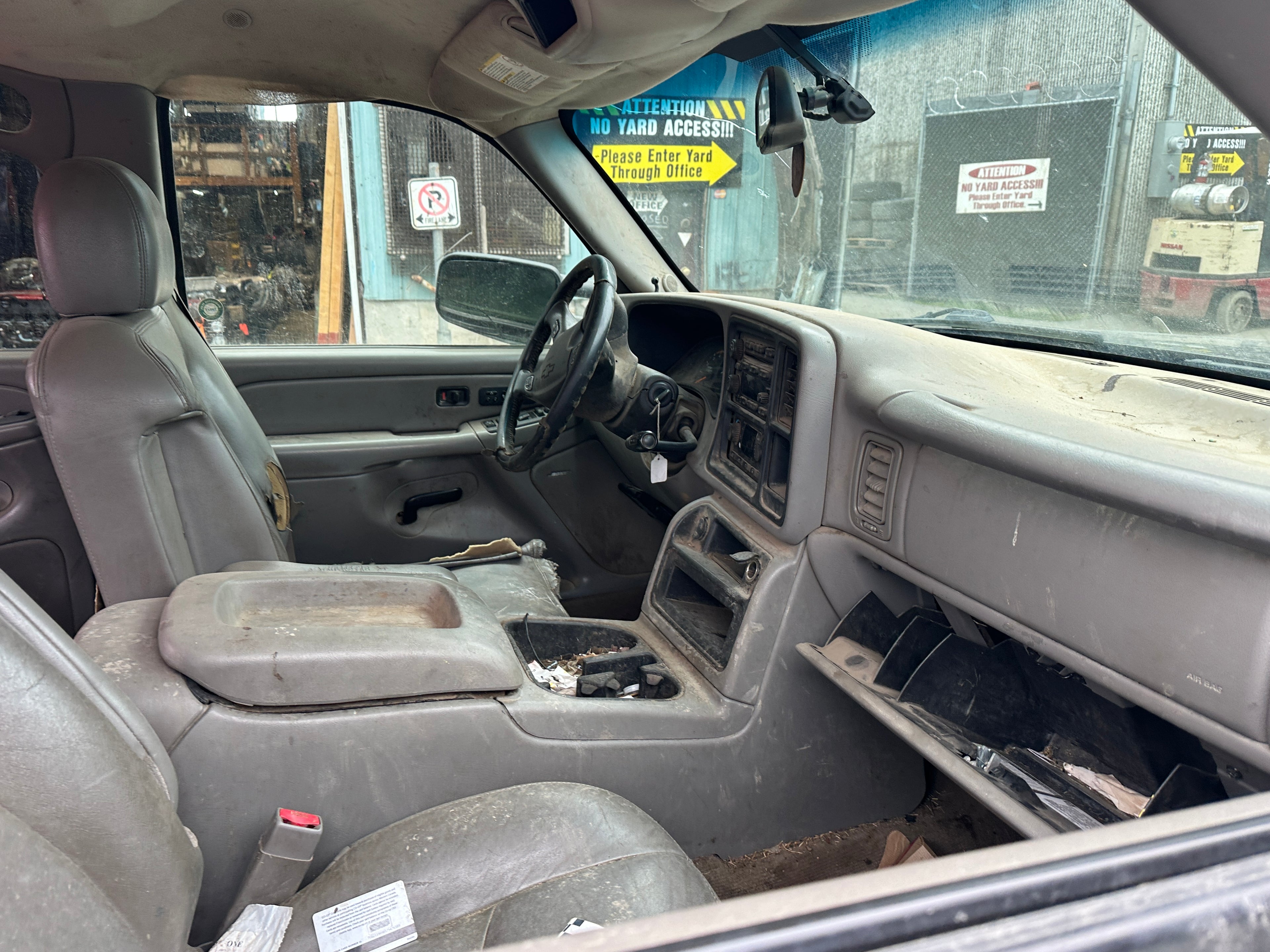 2004 Chevrolet Silverado 3500 6.6L LLY – C2517