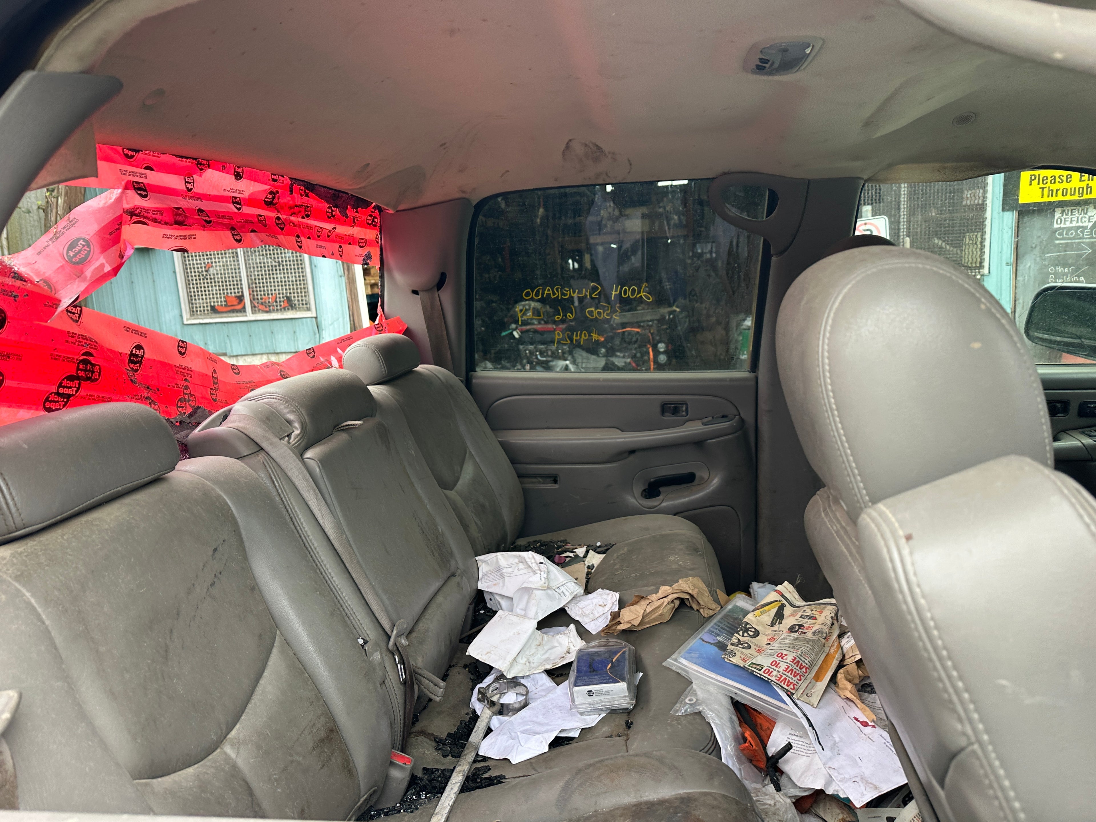 2004 Chevrolet Silverado 3500 6.6L LLY – C2517