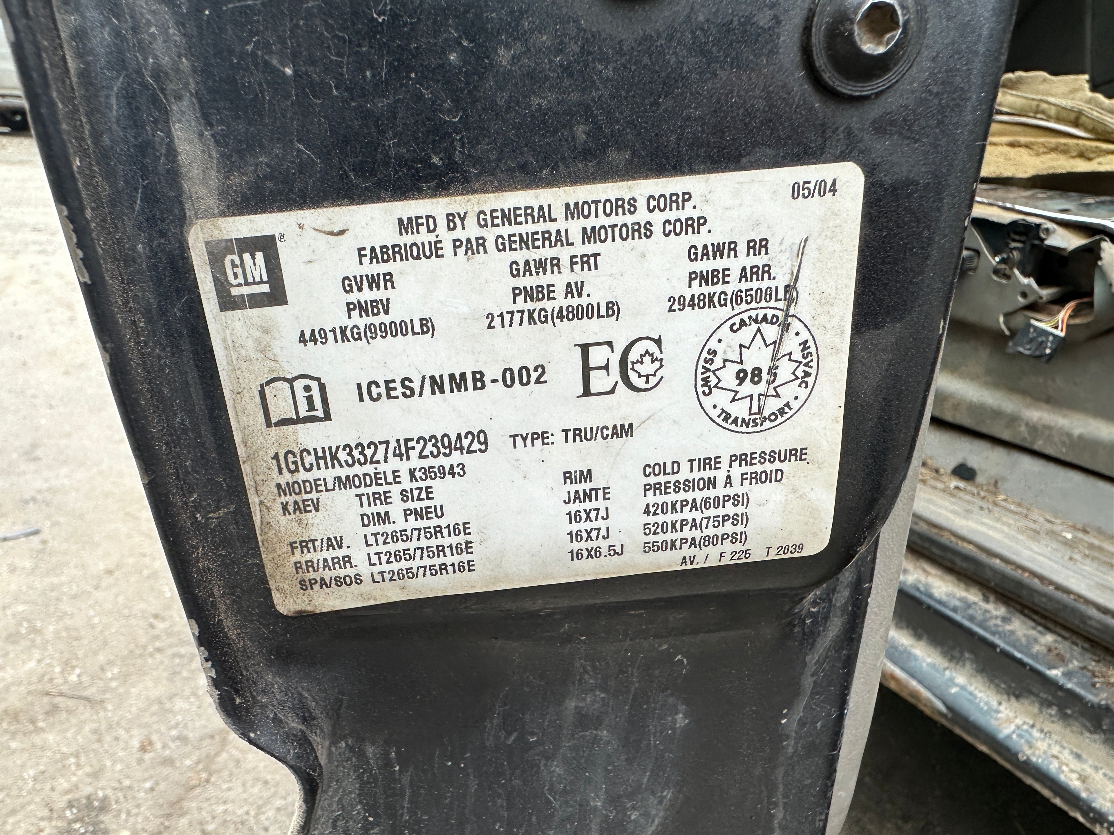 2004 Chevrolet Silverado 3500 6.6L LLY – C2517