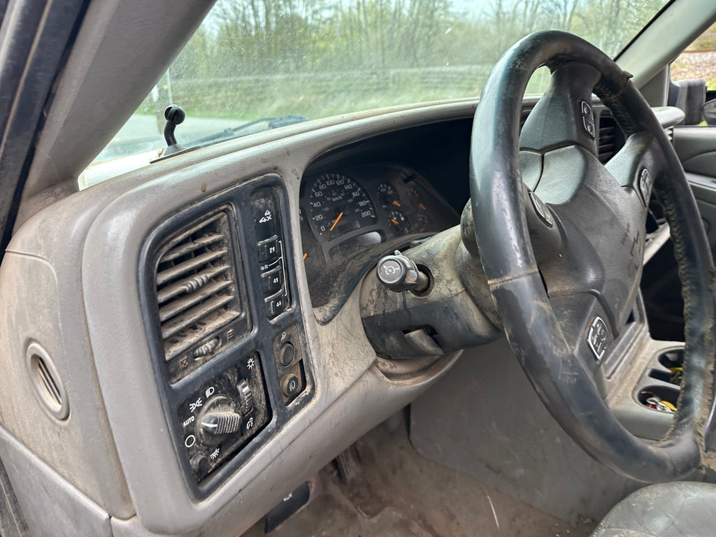 2004 Chevrolet Silverado 3500 6.6L LLY – C2517