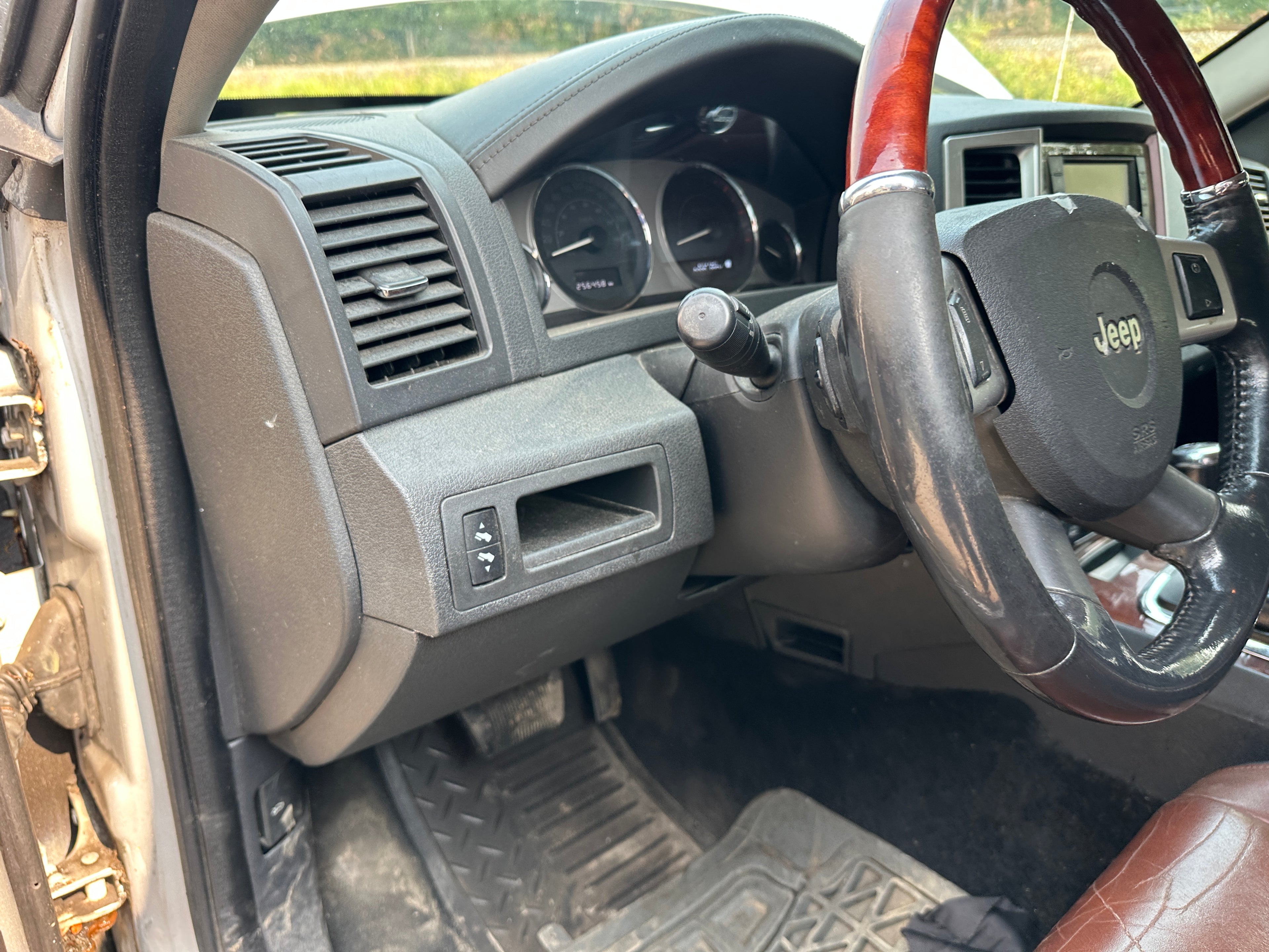 2008 Jeep Grand Cherokee Overland 3.0 CRD Diesel – J2540