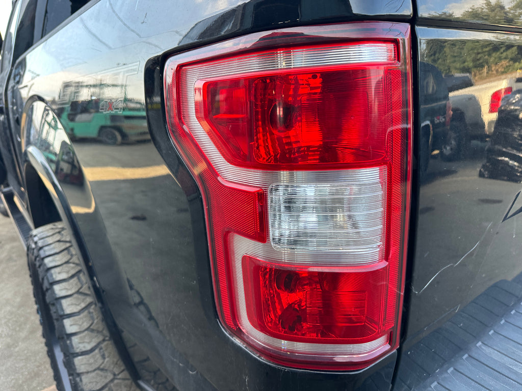 2018 Ford F-150 4x4 5.0 – F2511