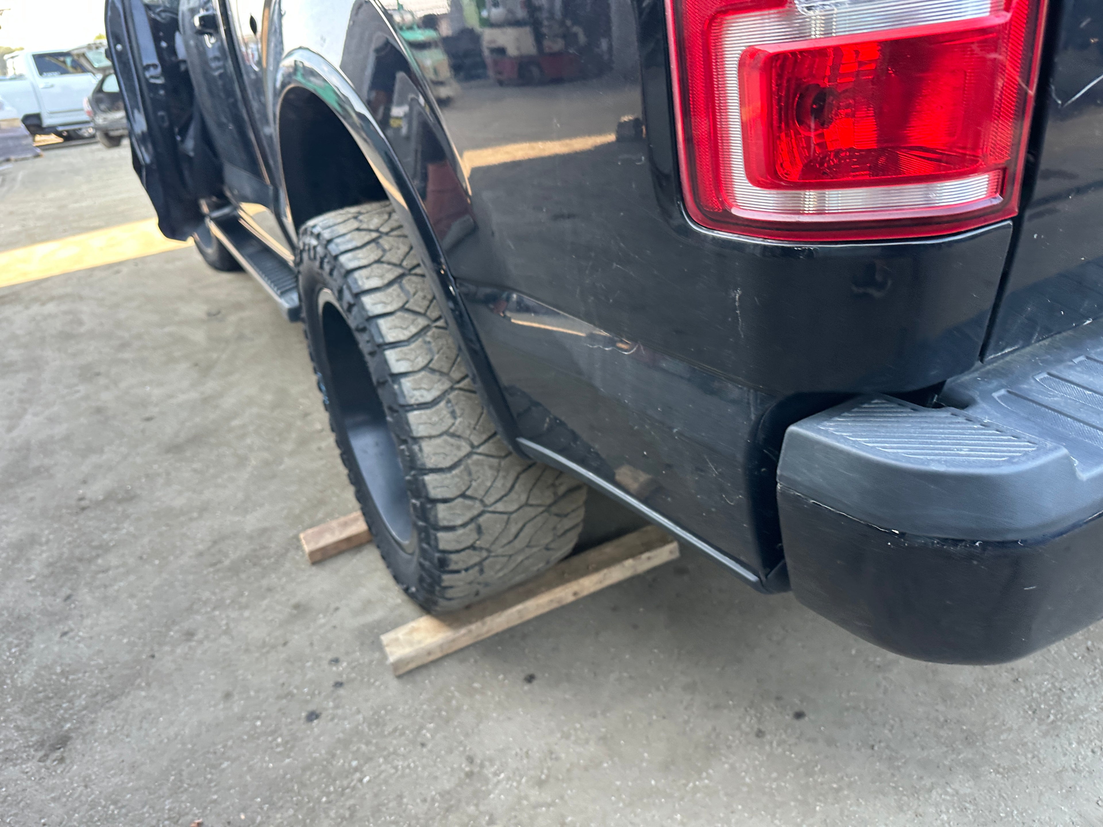 2018 Ford F-150 4x4 5.0 – F2511