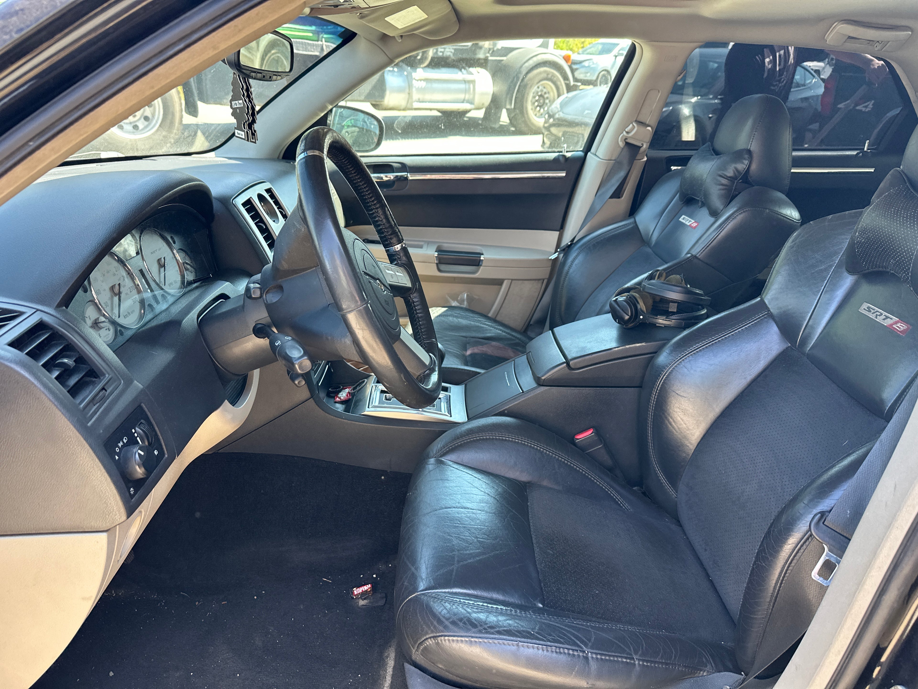 2006 Chrysler 300 SRT8 6.1 – CH2501