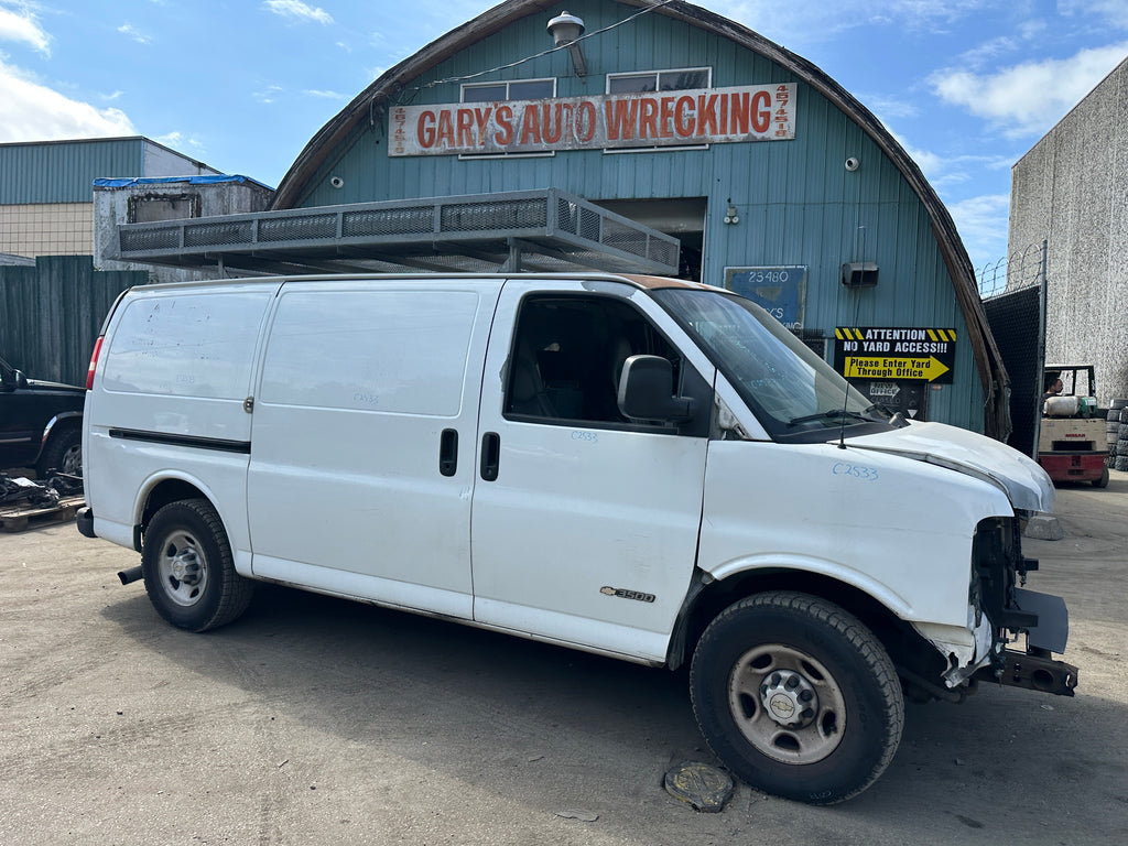 2005 Chevrolet Express G3500 6.0 – C2533