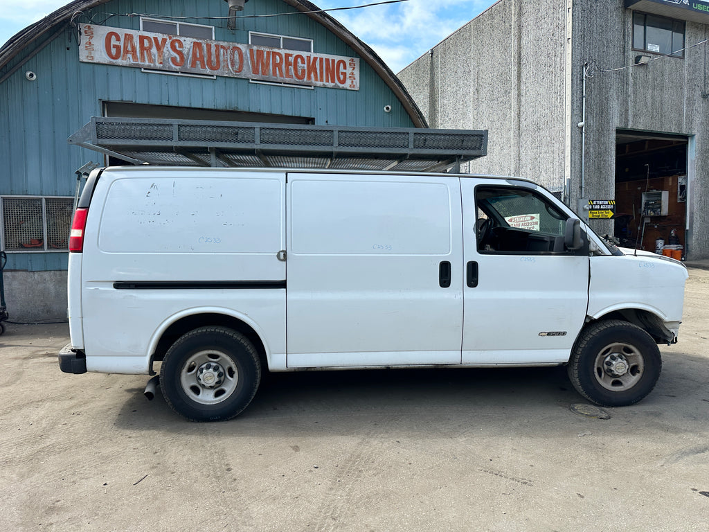 2005 Chevrolet Express G3500 6.0 – C2533