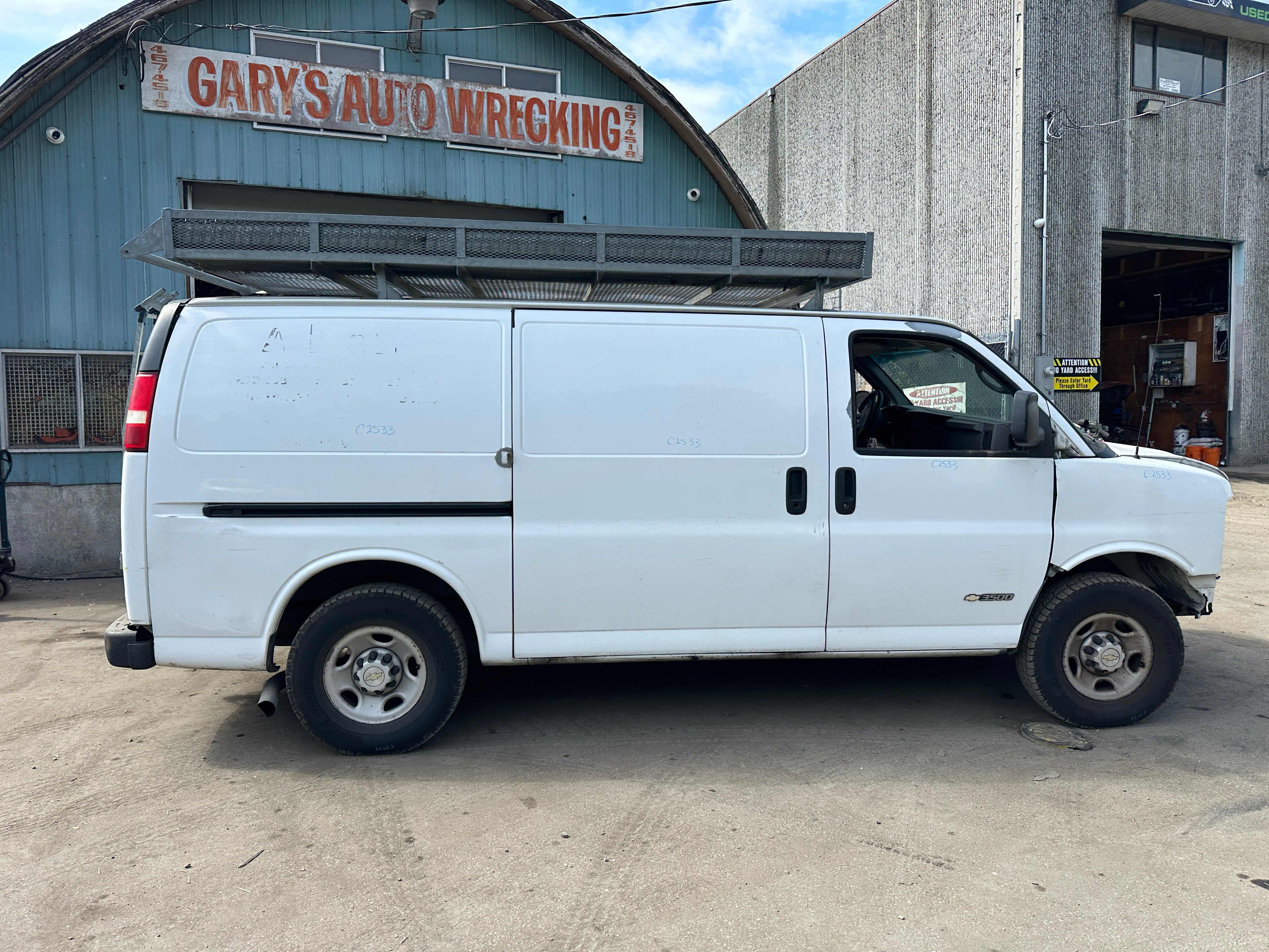 2005 Chevrolet Express G3500 6.0 – C2533