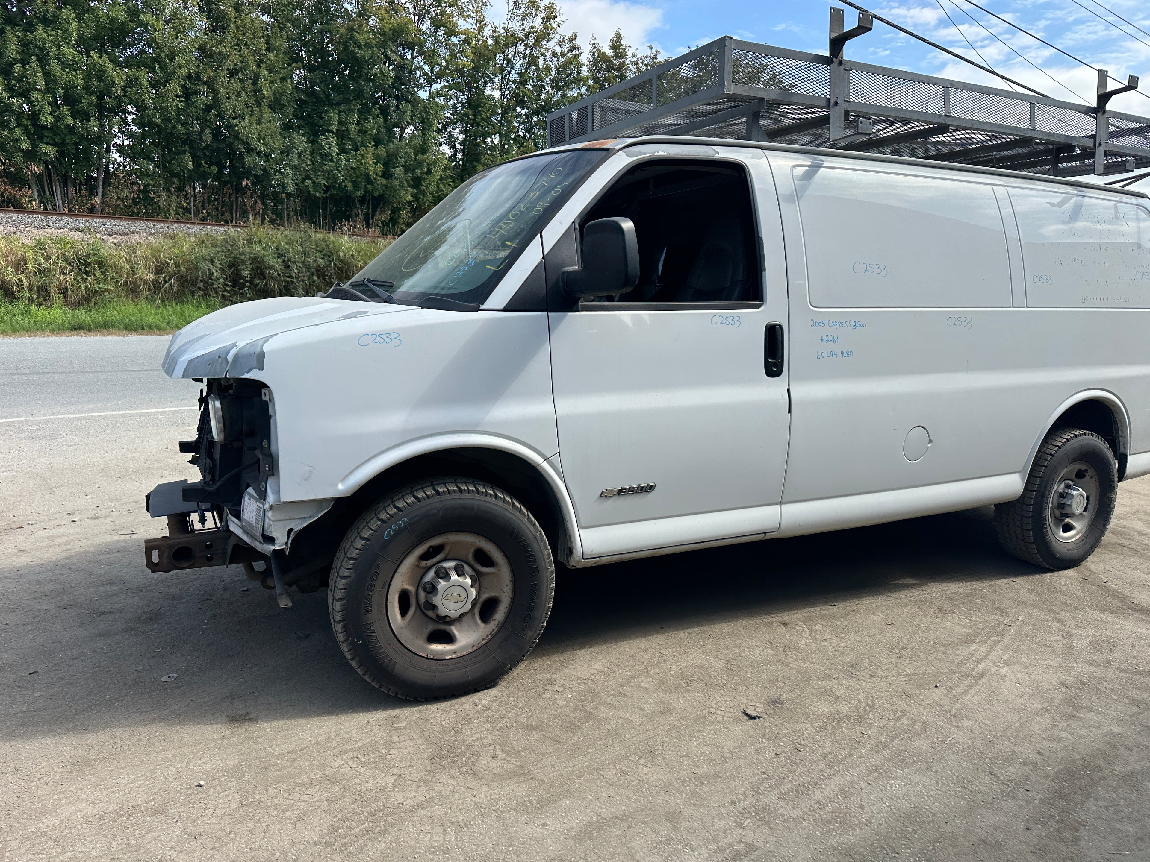 2005 Chevrolet Express G3500 6.0 – C2533