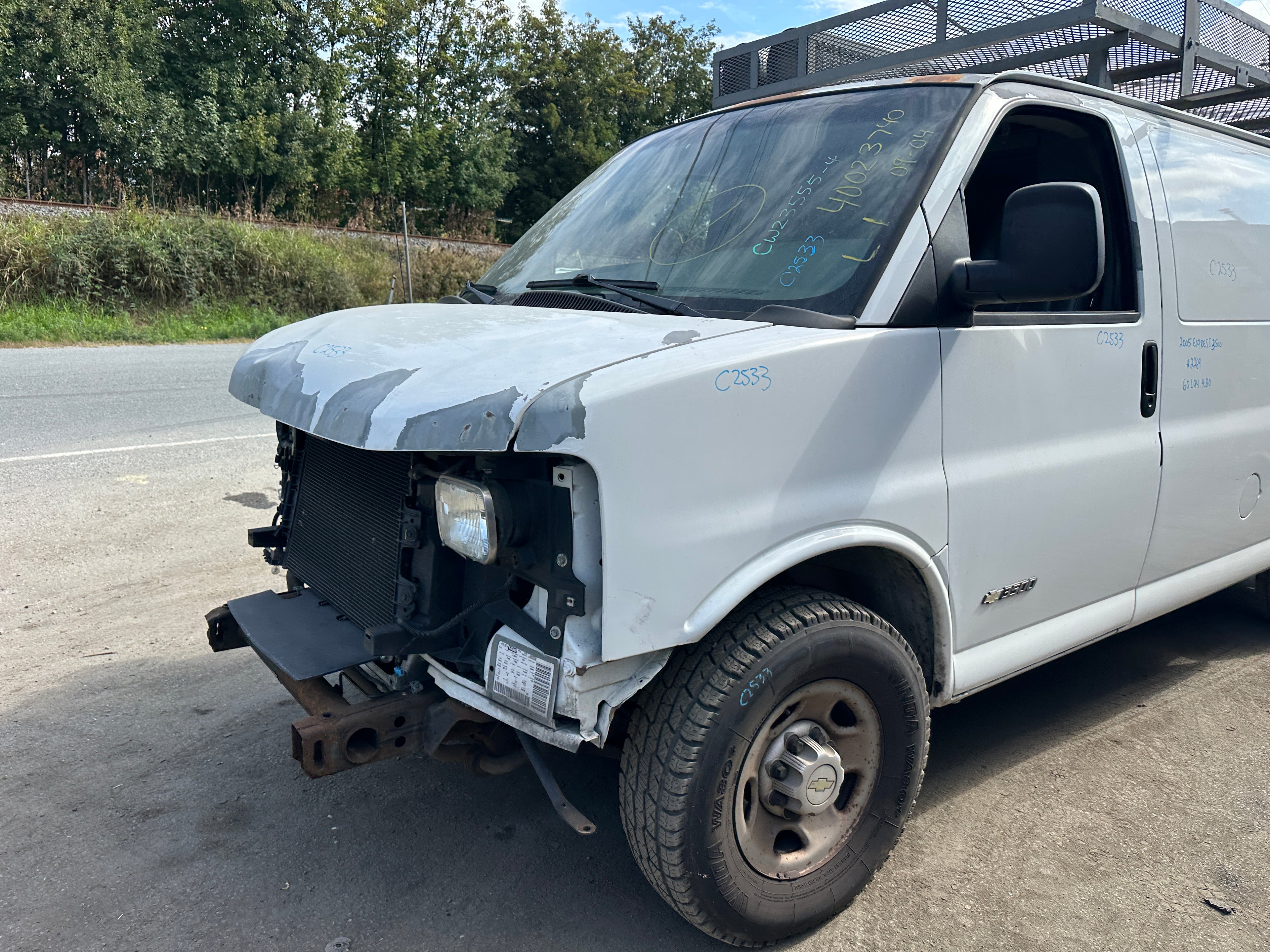 2005 Chevrolet Express G3500 6.0 – C2533