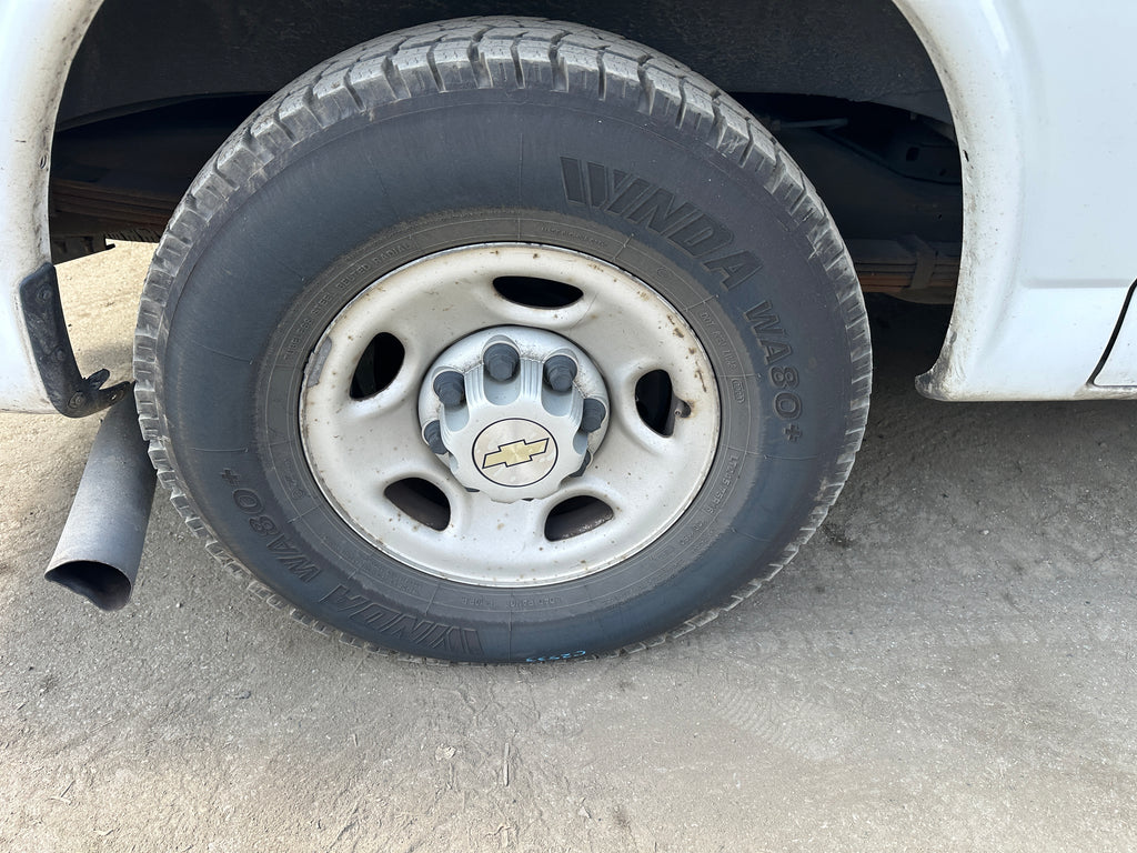 2005 Chevrolet Express G3500 6.0 – C2533