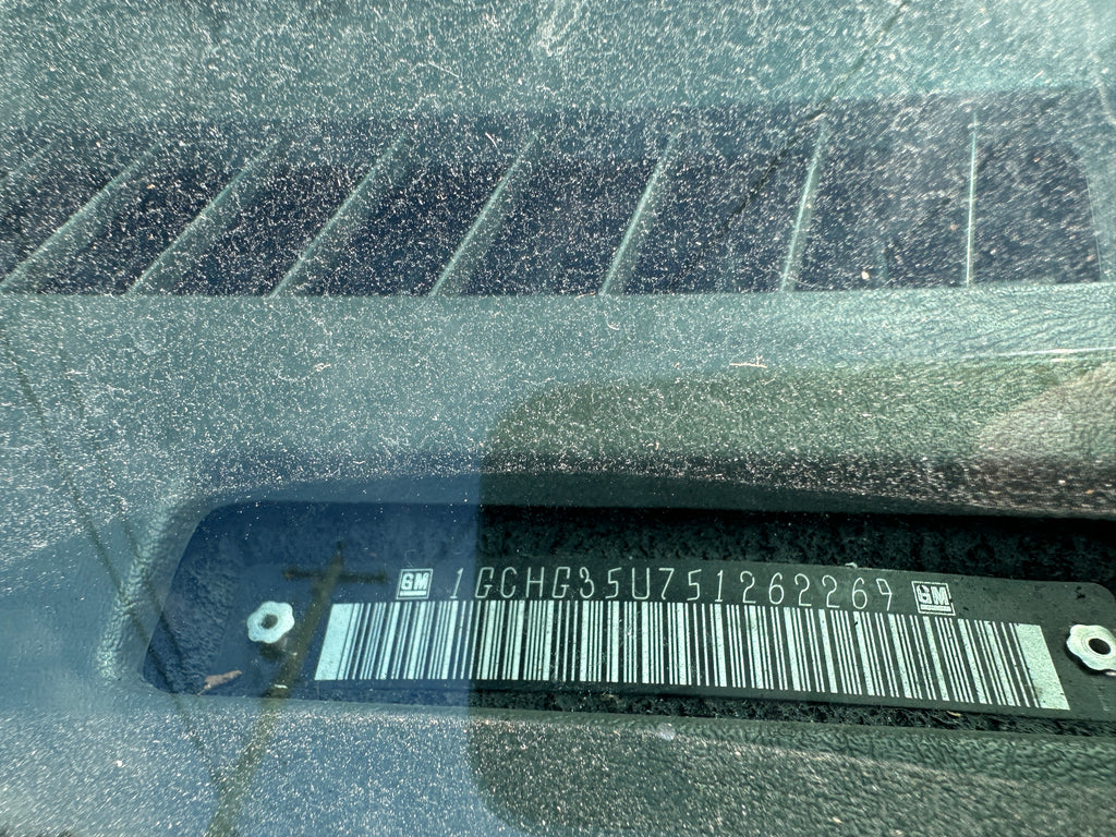 2005 Chevrolet Express G3500 6.0 – C2533