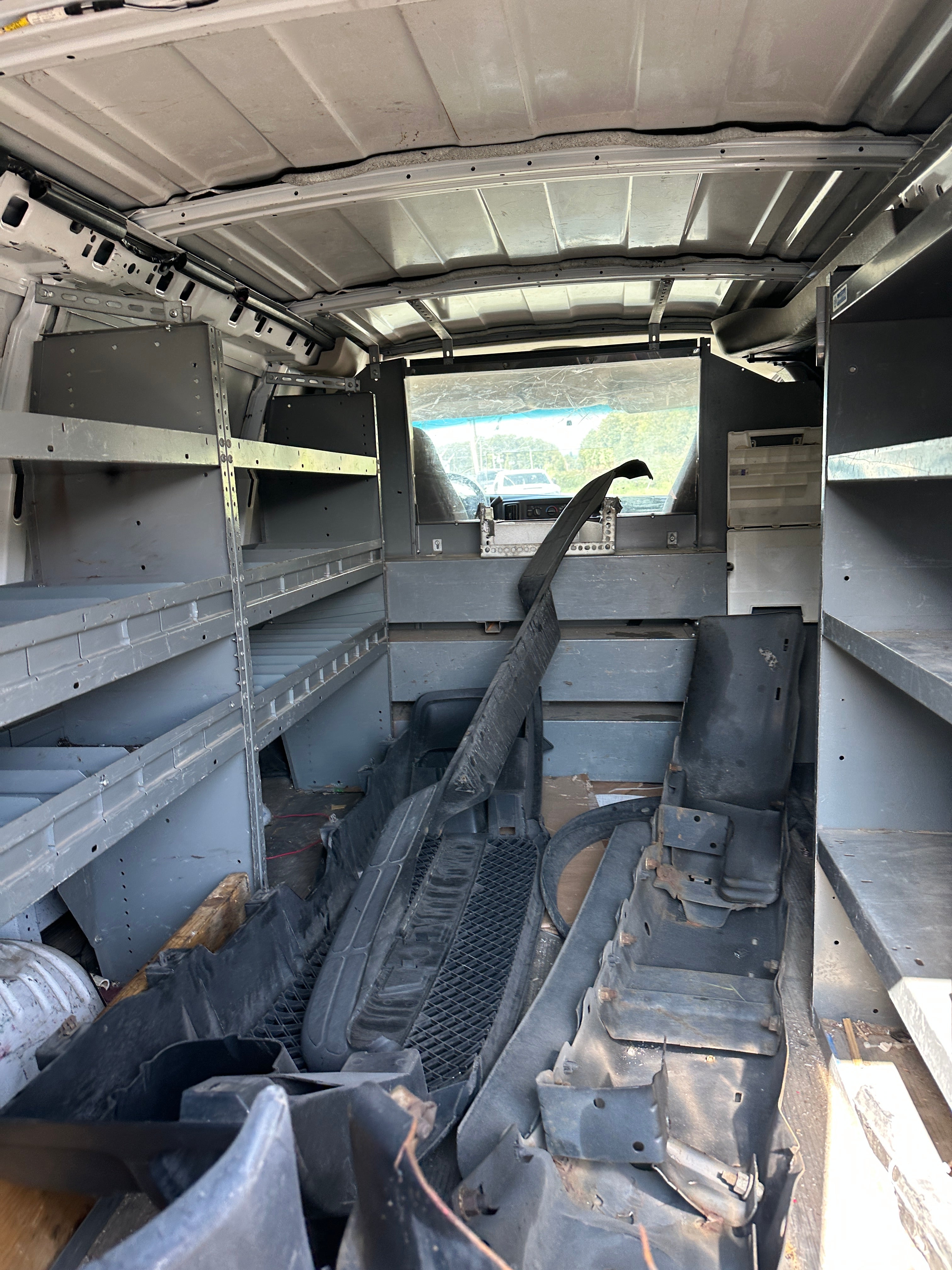 2005 Chevrolet Express G3500 6.0 – C2533