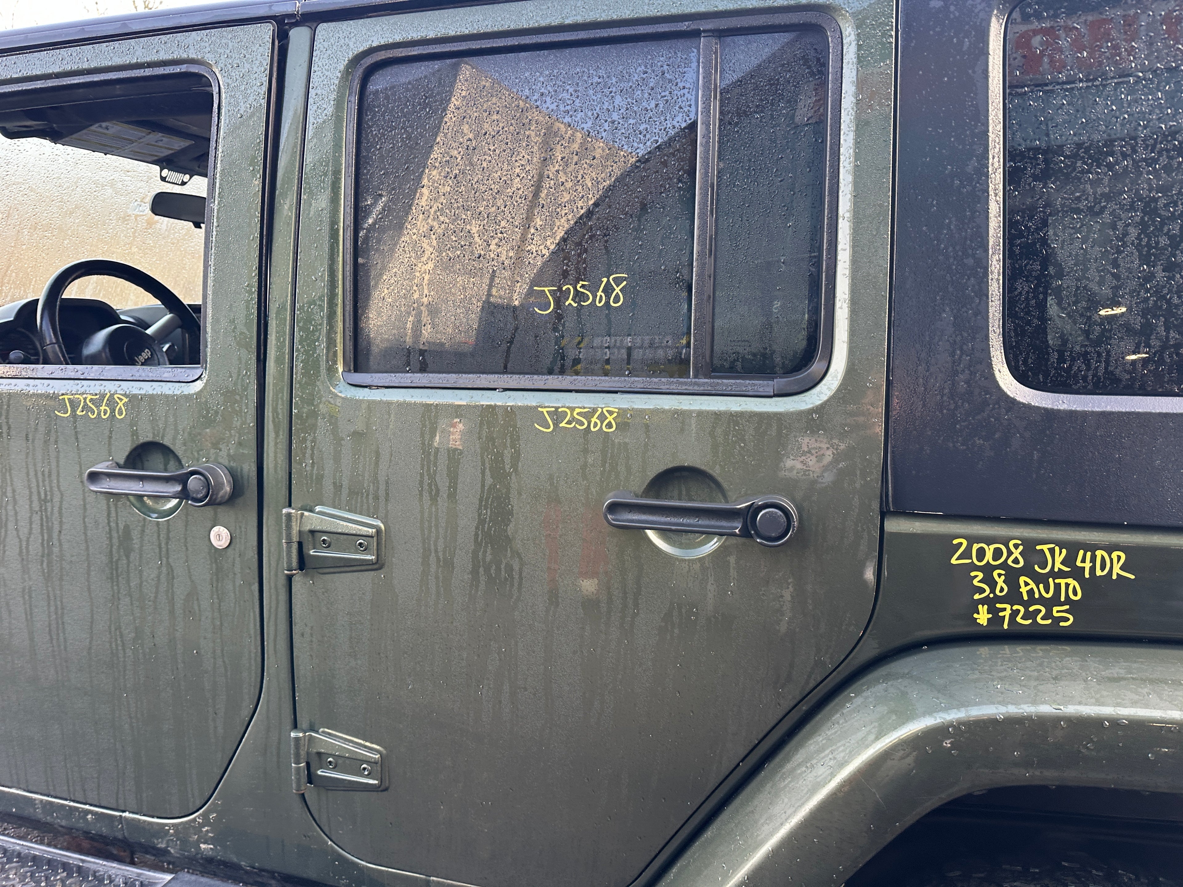 2008 Jeep Wrangler JK Unlimited Sahara 3.8 – J2568