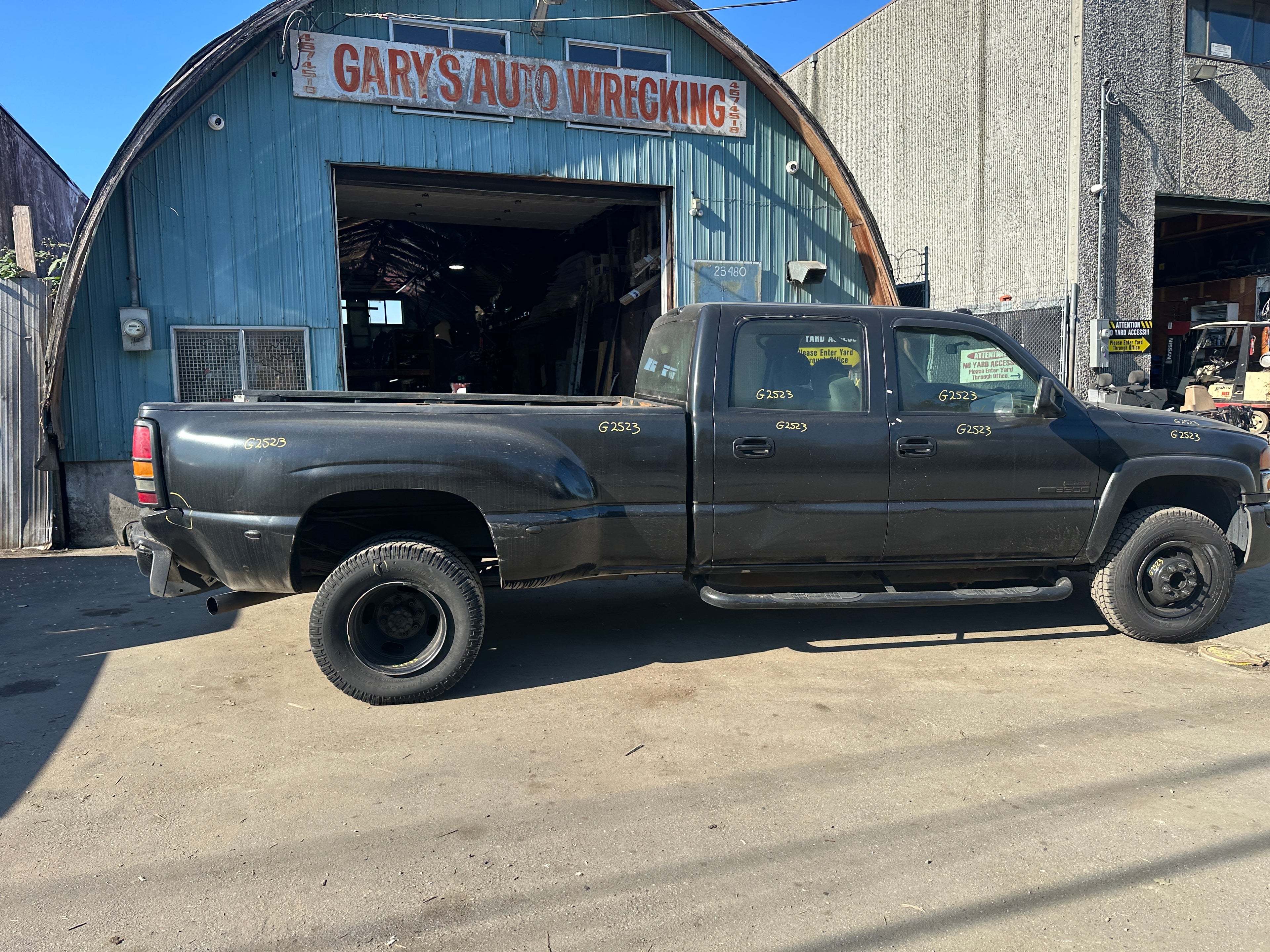 2005 GMC Sierra C3500 6.6 LLY Duramax – G2523