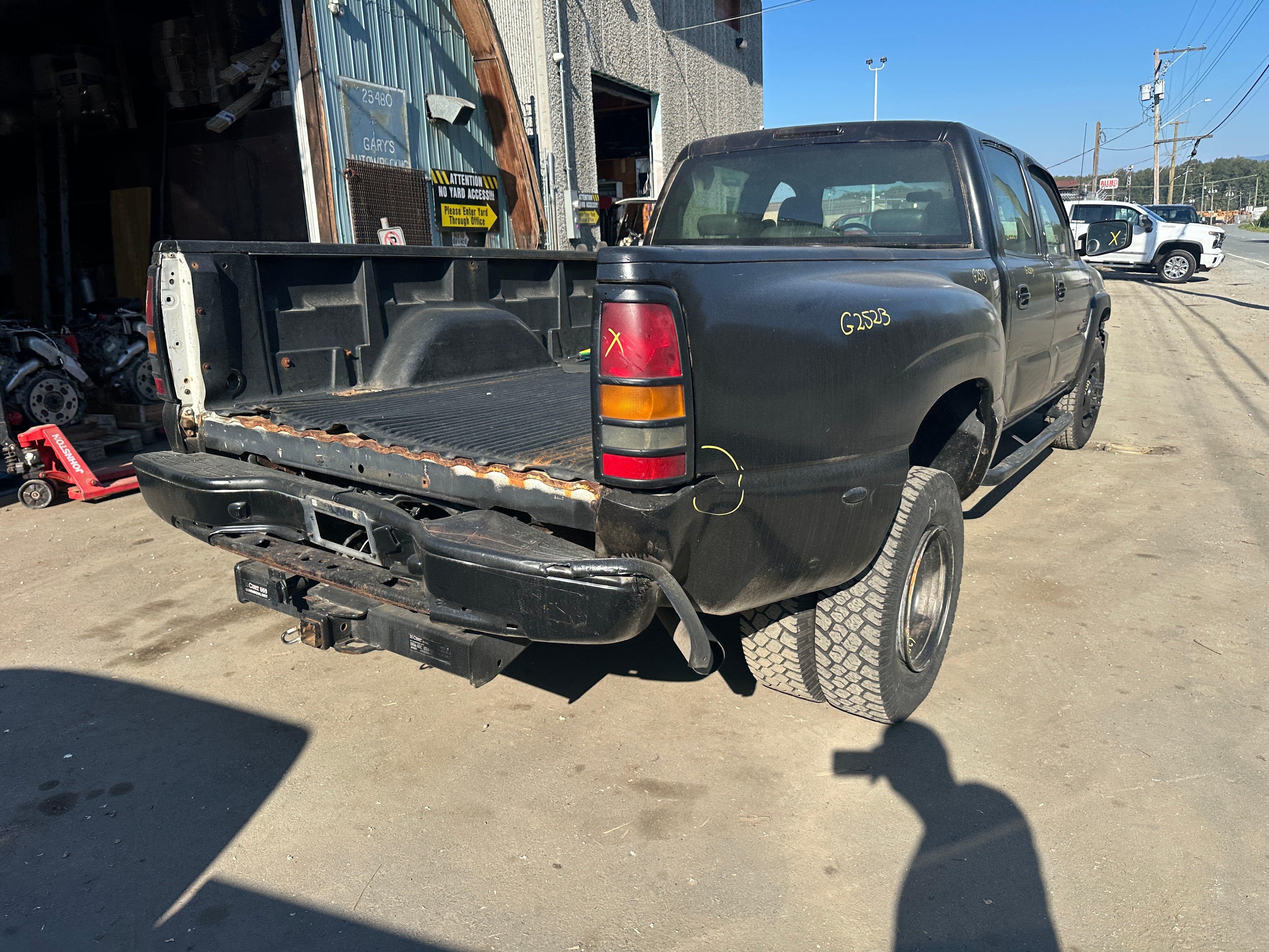 2005 GMC Sierra C3500 6.6 LLY Duramax – G2523