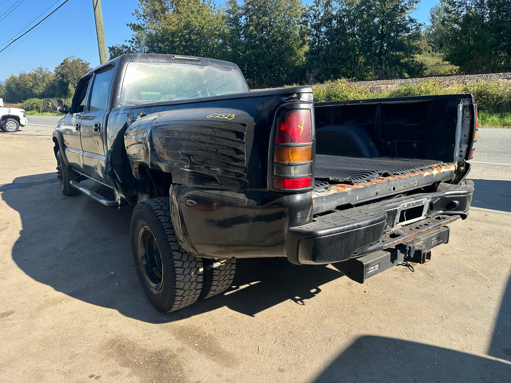 2005 GMC Sierra C3500 6.6 LLY Duramax – G2523