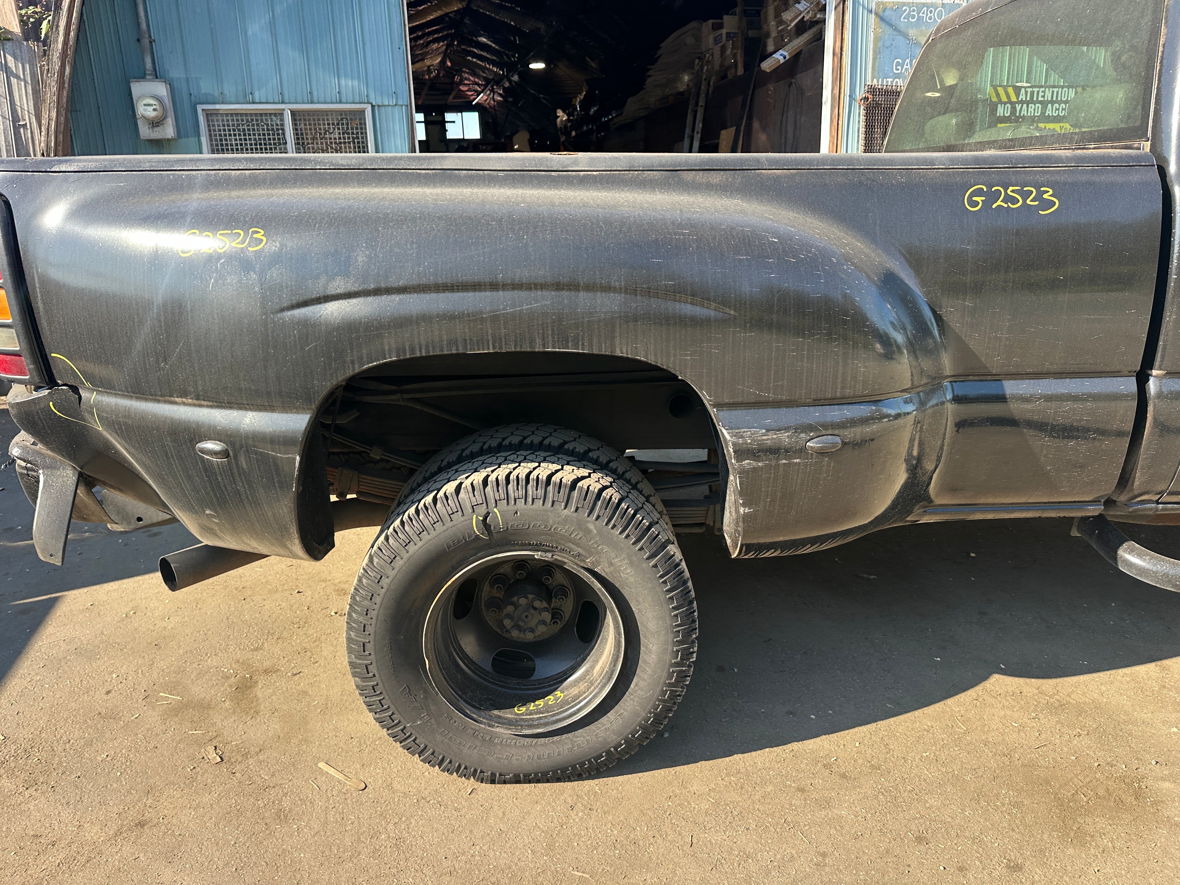 2005 GMC Sierra C3500 6.6 LLY Duramax – G2523