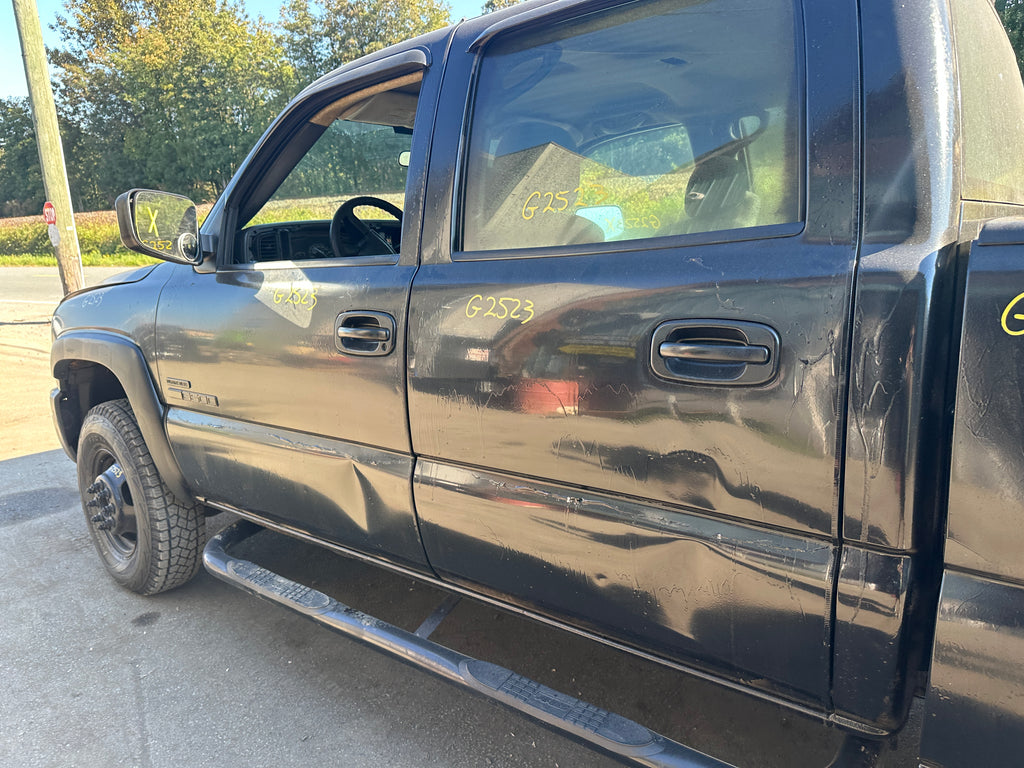 2005 GMC Sierra C3500 6.6 LLY Duramax – G2523